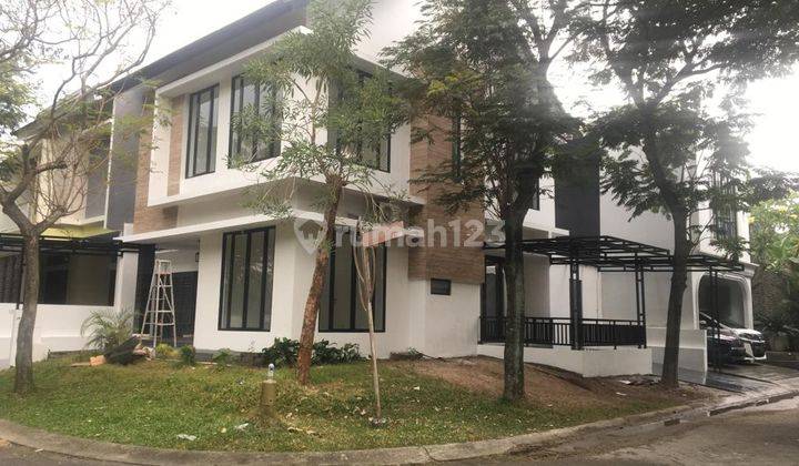 Rumah 2 Lantai Bagus SHM di Emerald View, Tangerang Selatan 1