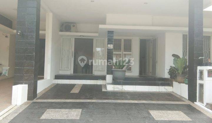 Rumah 2 Lantai Baru SHM di District Emerald, Tangerang Selatan 1