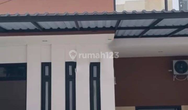 Rumah 2 Lantai Bagus SHM di Royale Bintaro, Tangerang Selatan 1