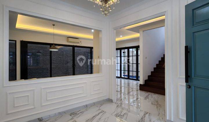 Rumah 2 Lantai Bagus SHM di Discovery, Tangerang Selatan 2