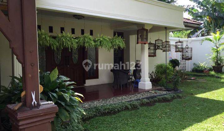 Rumah Bagus SHM di Rempoa, Jakarta Selatan 1