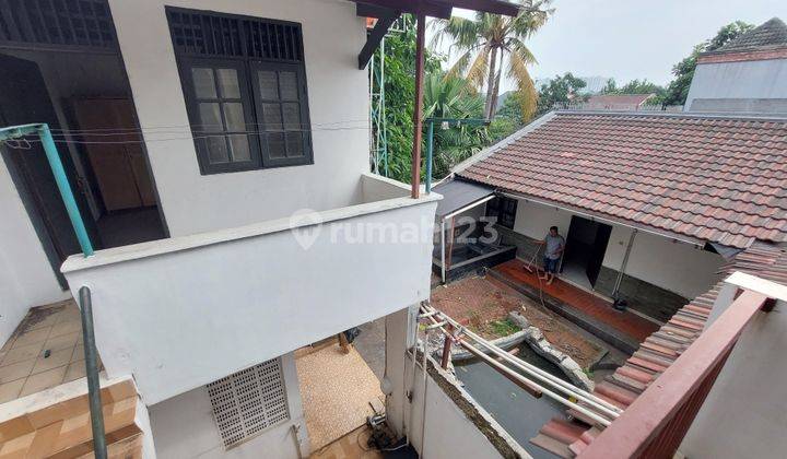 Rumah 2 Lantai Bagus Semi Furnished SHM di Perum Molek Jl. Legoso 2