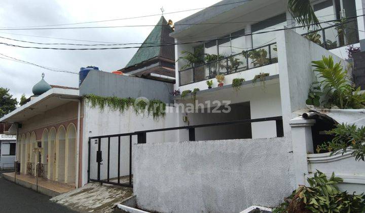 Rumah 2 Lantai Bagus SHM di Jl. Siaga Raya, Jakarta Selatan 1