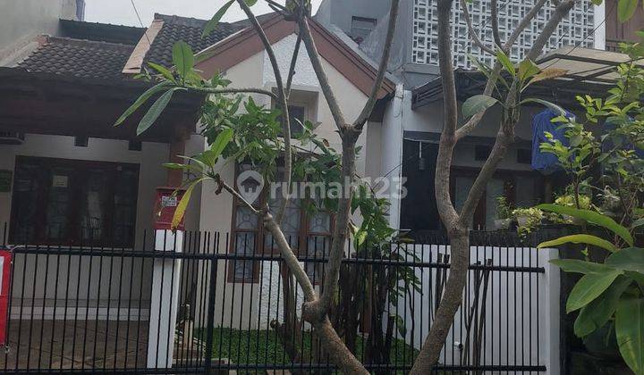 Rumah 2 Lantai Bagus SHM di Jl. Kiwi Residence, Tangerang Selatan 1