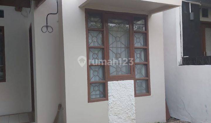 Rumah 2 Lantai Bagus SHM di Jl. Kiwi Residence, Tangerang Selatan 2