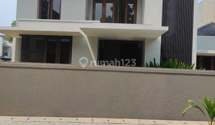 Rumah 2 Lantai Bagus Semi Furnished SHM di Puri Bintaro, Tangerang Selatan 1