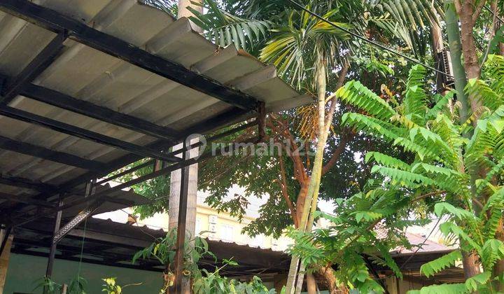 Rumah Bagus Semi Furnished SHM di Jl. Sungai Sambas, Jakarta Selatan 1