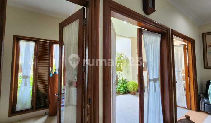 Rumah Bagus Semi Furnished SHM BSD Giri Loka, Tangerang 2