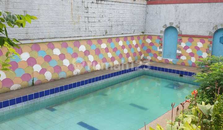 Dijual Rumah Ada Pool di Jeruk Purut Jakarta Selatan