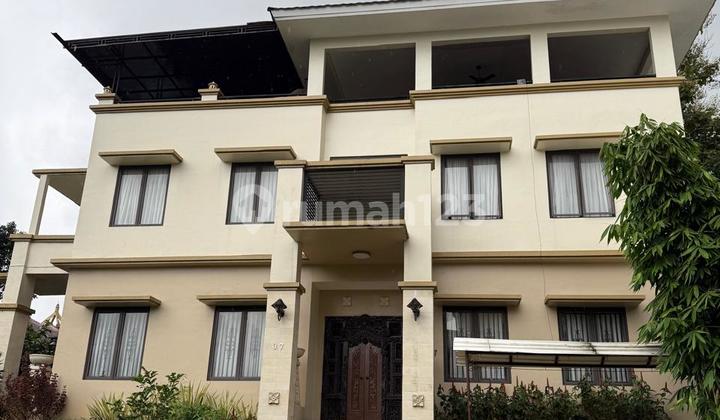 Dijual Rumah Mewah di Sentul Bogor Jawa Barat