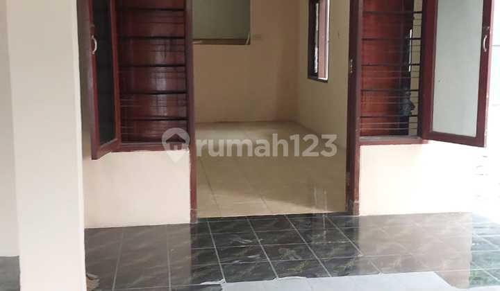 Rumah Bagus Semi Furnished SHM Pasar Kemis, Tangerang