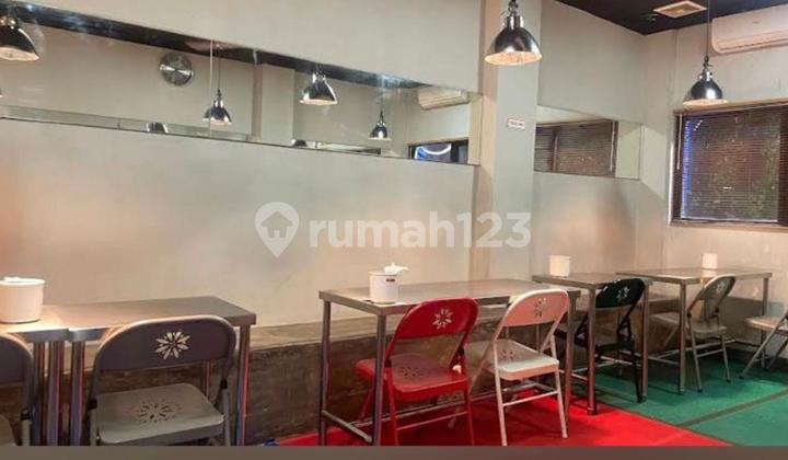 Shop for Sale in Pasar Cipete, Spacious Parking, South Jakarta 2