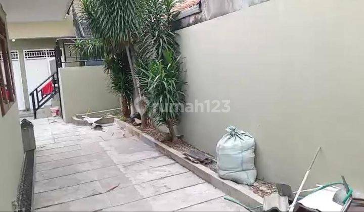 Rumah Bagus Semi Furnished SHM di Jl. Mozaik, Pondok Jaya Bintaro 2