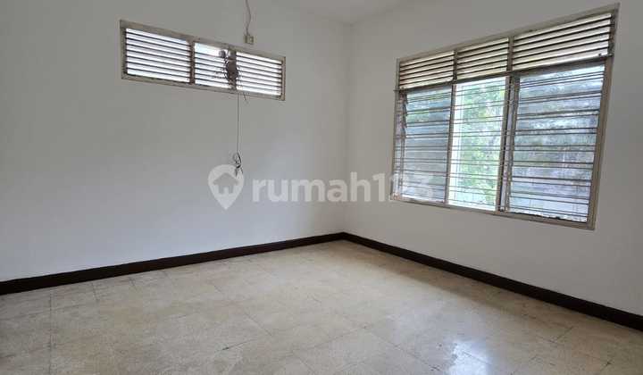 Central City House Suitable for Offices or Residences 2