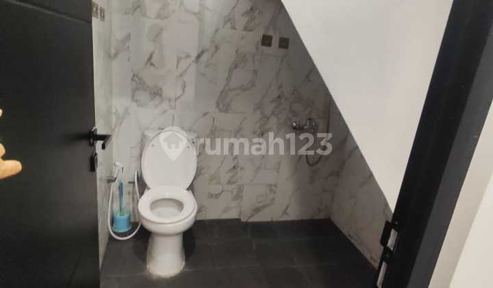 Rumah Nyaman Posisi Hook Di Perumahan The Miles Bsb Semarang 2