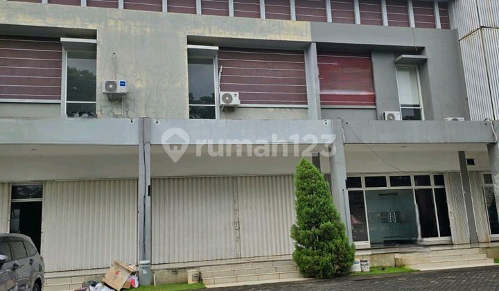 2-Story Shop House Suitable for Business or Office in Emerald Green BSB Semarang 2