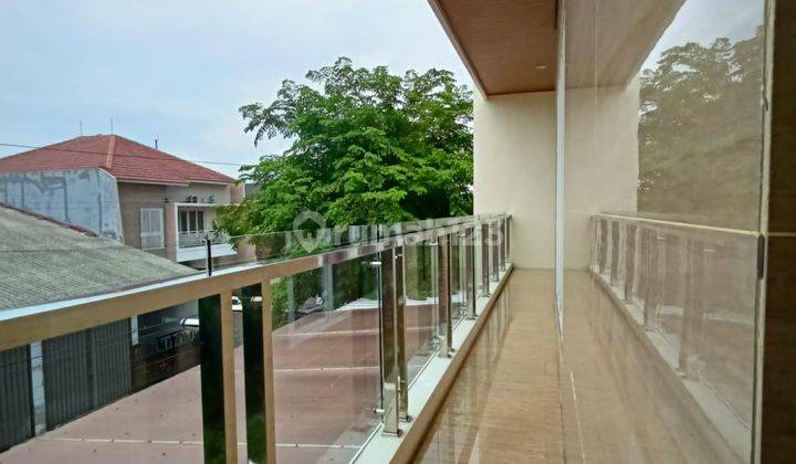 Rumah Bagus 2 Lantai Di Cinde Candisari Semarang  2