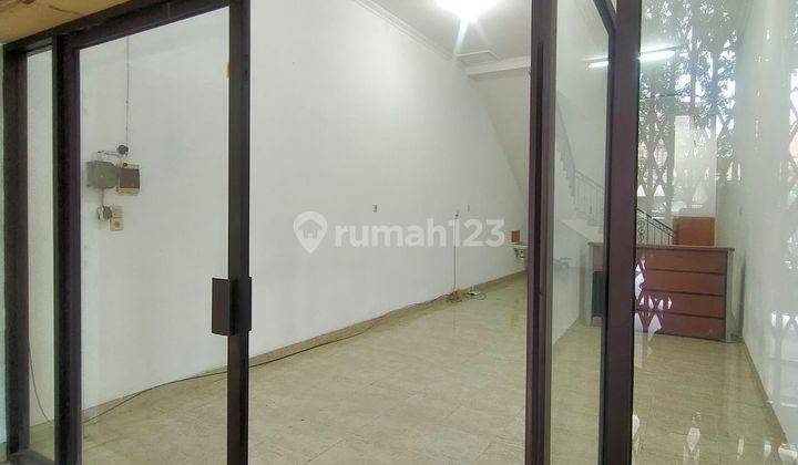 Disewakan Ruko 2 1/2  lantai di Kapuran Semarang Tengah  3
