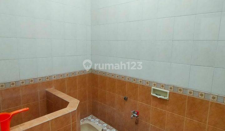 Disewakan Ruko 2 1/2  lantai di Kapuran Semarang Tengah  4