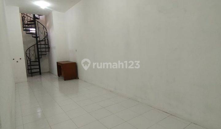 Disewakan Ruko 2 1/2  lantai di Kapuran Semarang Tengah  6