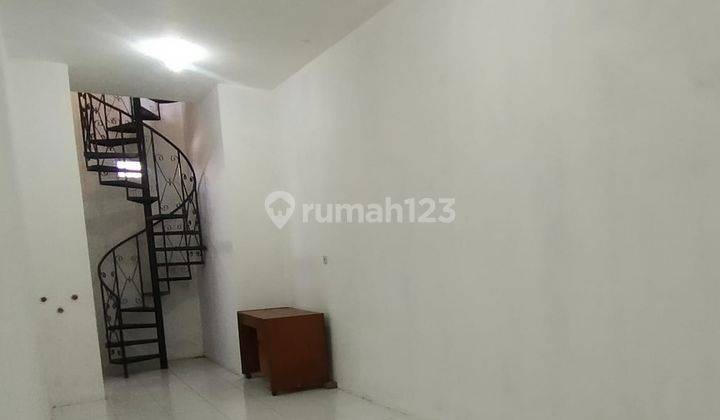 Disewakan Ruko 2 1/2  lantai di Kapuran Semarang Tengah  8