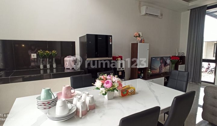 Rumah Full Furnished di Perumahan Hillago BSB Semarang Barat 2