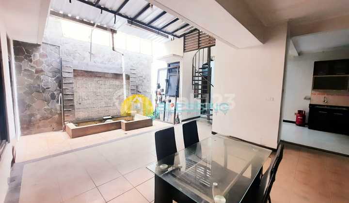 Comfortable House in Banyumanik Area, Semarang 2