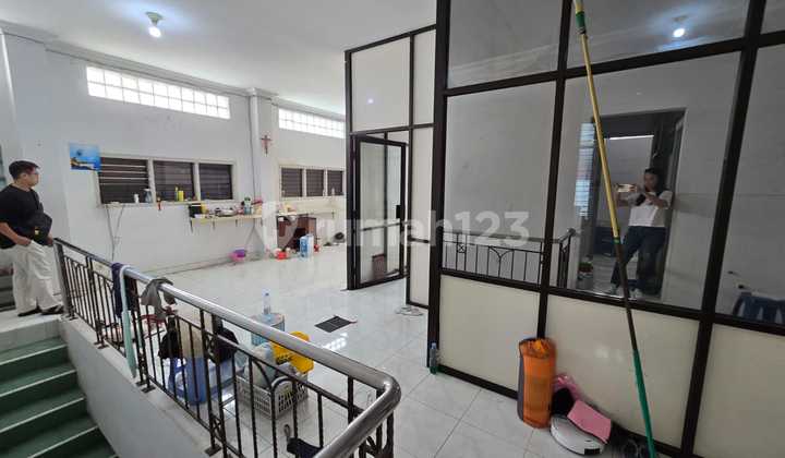 Rumah+ Gudang di Jl. Wotgandul Semarang Tengah 2