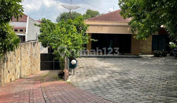 Large House on Jl. Tambora Candisari Semarang Large House on Jl. Tambora Candisari Semarang