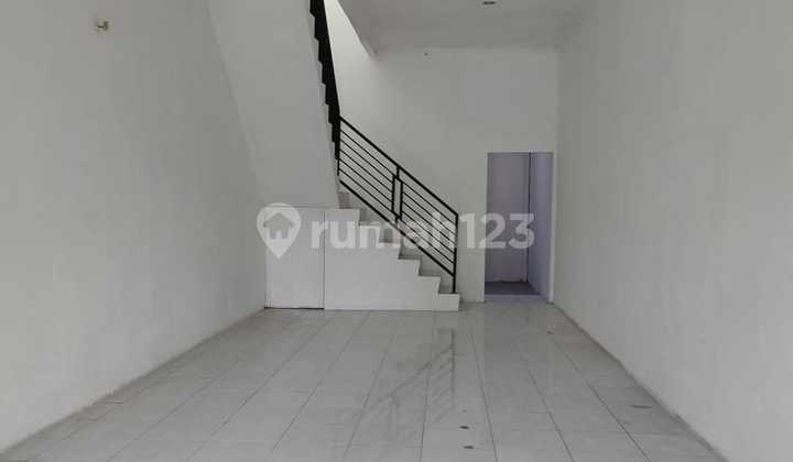 Affordable Shop House Rental in East Semarang with Great Location 2