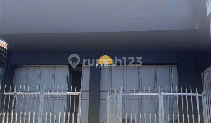 Shop House in the Center of Semarang City on Jl. Thamrin Semarang