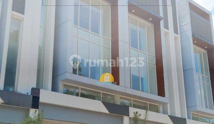 Ruko D in the BSB City area. Close to tourist attractions. Ruko D in the BSB City area. Close to tourist attractions.