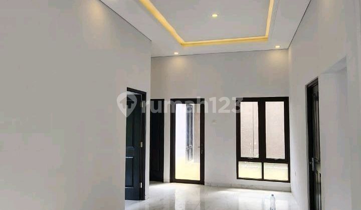 Ready-to-Occupy New House in Permata Grafika Banyumanik Housing, Semarang 2