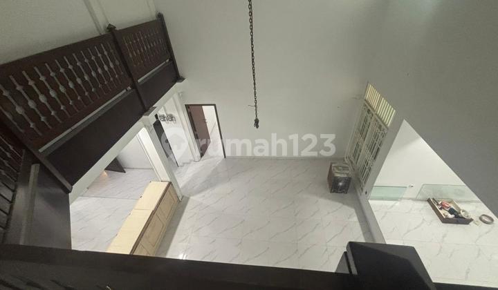 D Sewakan Rumah dengan Banyak Kamar D Semarang Selatan 1