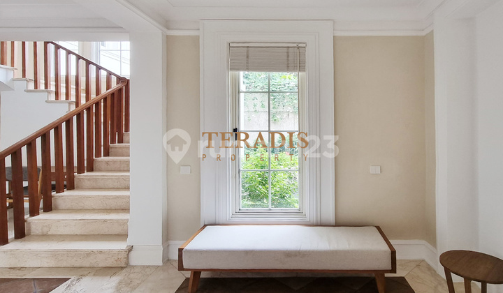 Disewakan Rumah Modern dan Bagus di Kawasan Kemang 2