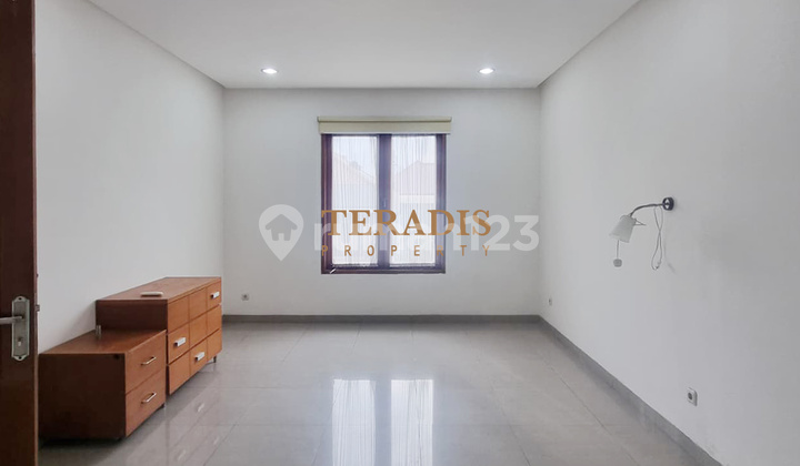 For Rent Nice and Modern House in Pondok Indah Area 2