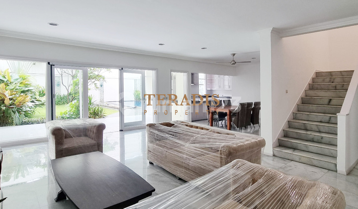 Disewakan Rumah Dalam Compound Dikawasan Pondok Indah 2