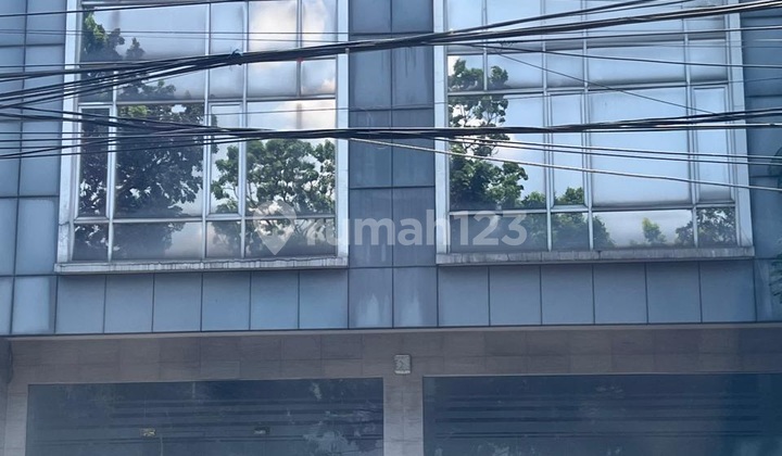 Ruko Gandeng Lokasi Strategis Di Jakarta Timur