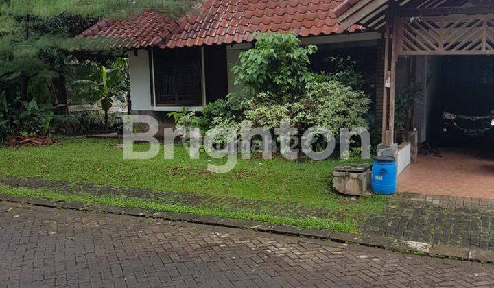 RUMAH MEWAH 2 LANTAI POSISI DI HOEK 2