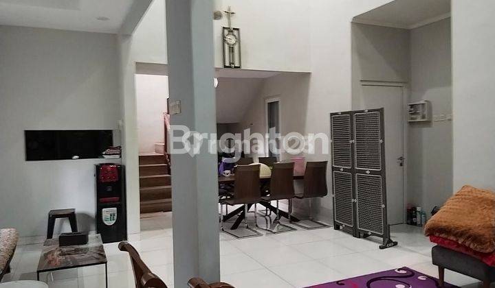 RUMAH CANTIK LOKASI STRATEGIS LINGKUNGAN TENANG DAN NYAMAN. 2