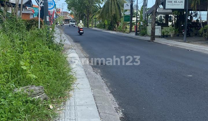 For Rent 1-Story Shop House Former Business in Berawa Area 2