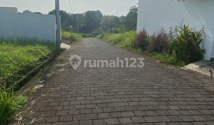 28-Year Leasehold on Strategic Land in Bongan - Developing Area with a Row of Exclusive Villas