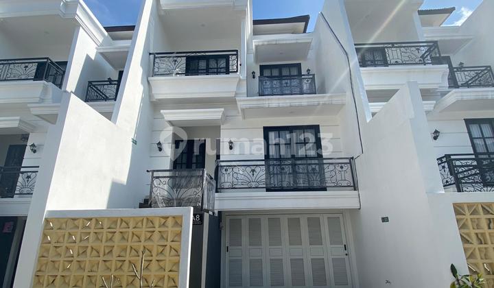 For Rent: New 3-Story House in Pemogan, Denpasar For Rent: New 3-Story House in Pemogan, Denpasar
