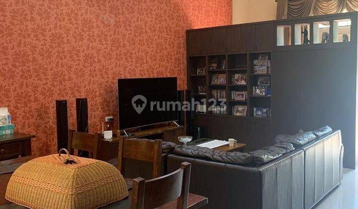 Rumah Split Level Lokasi Ramai di Layar Permai Pik Jakarta Utara 2