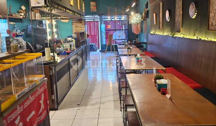 For Sale 3-Storey Strategic Shop House in the Bustling Center of Astana Anyar City, Bandung, Ready to Use, Easy Access For Sale 3-Storey Strategic Shop House in the Bustling Center of Astana Anyar City, Bandung, Ready to Use, Easy Access