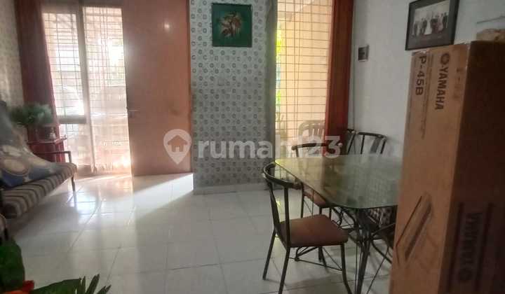 DISEWAKAN RUMAH 2 LANTAI DI CIJERAH HUNIAN ASRI DAN NYAMAN 