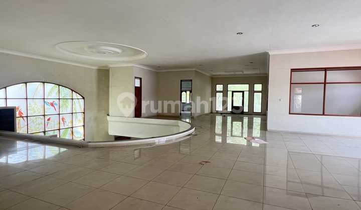 Dijual Rumah 2 Lantai Mewah Siap Huni di Supratman Bandung Mainroad Cocok untuk Rumah Tinggal atau bisa untuk Ruang Usaha