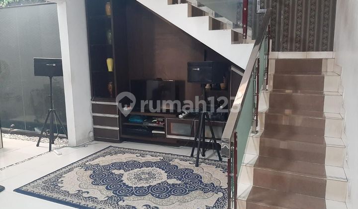 Dijual Rumah 2 Lantai Full Furnished di Daerah Pungkur Pusat Kota Bandung Dijual Rumah 2 Lantai Full Furnished di Daerah Pungkur Pusat Kota Bandung