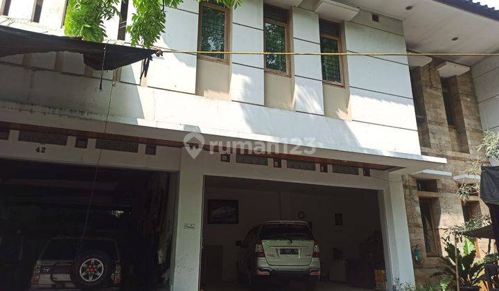 Dijual Rumah Luas Dan Menarik Pusat Kota Siap Huni di Supratman, Bandung 1