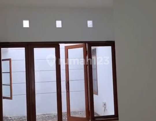 Disewakan Rumah Nyaman Siap Huni di Taman Kopo Indah 3 (Tki 3) Bandung Lokasi Strategis dan Akses Mudah